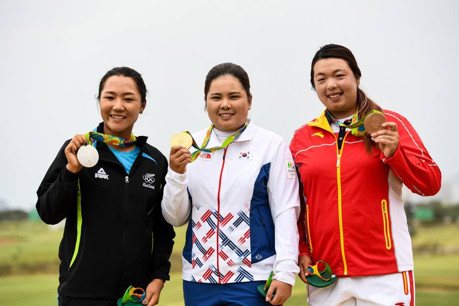 Il primo podio olimpico femminile: oro alla coreana Inbee Park, argento alla neozelandese Lydia Ko, bronzo alla Shanshan Feng. LaPresse